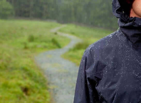 Îngrijirea adecvată a îmbrăcămintei cu membrană le păstrează funcționalitatea și le prelungește semnificativ durata de viață